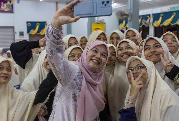 KPM larang jualan gula-gula berbentuk vape di sekolah - Fadhlina