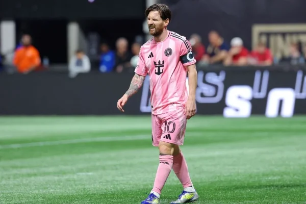 Messi terlepas dua aksi penting Argentina