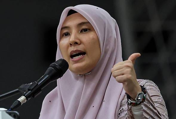 Nurul Izzah ajak wakil rakyat PKR sumbang bantuan SARA kepada golongan memerlukan Pemilihan PKR: Nurul Izzah bakal pertahan jawatan Naib Presiden