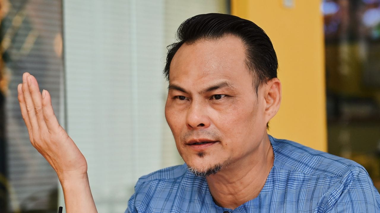 ‘Tak larat dah nak menjawab’ – Adam Corrie dikafankan lagi