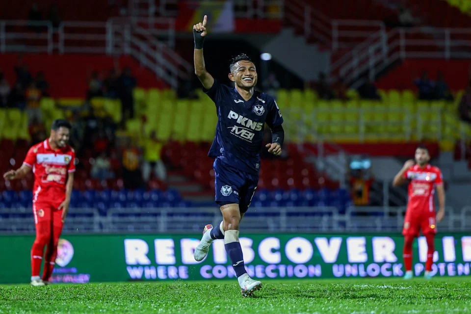 Selangor berpesta, Faisal ledak hatrik
